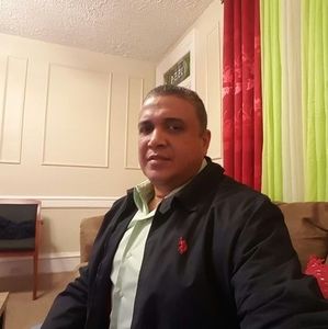 Meet your Posher, Anibal